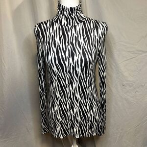 American Eagle Zebra Print Mock Neck Sweater Lightweight Long Sleeve Womens